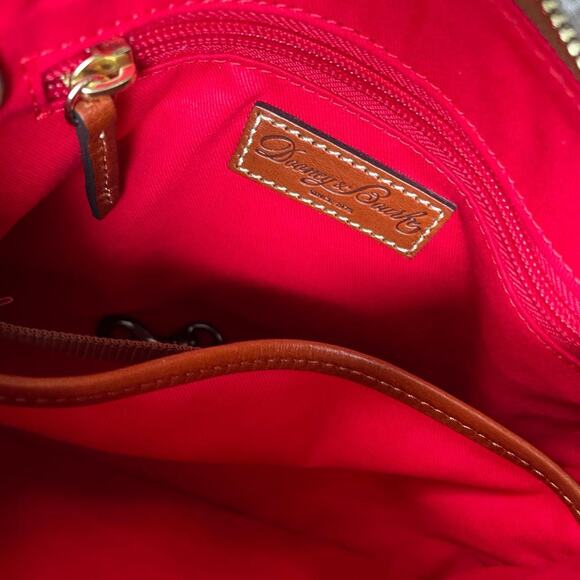 Like new dooney bourke - Picture 4 of 5